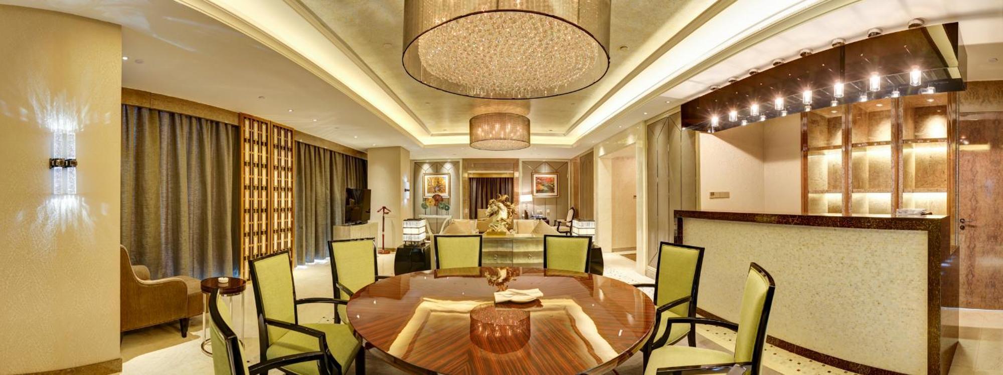 Hotel Ramada Plaza Liuzhou Liudong Exterior foto